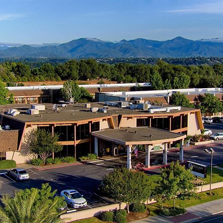 Red Lion Hotel Redding Exterior foto