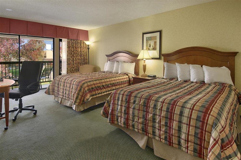 Red Lion Hotel Redding Quarto foto