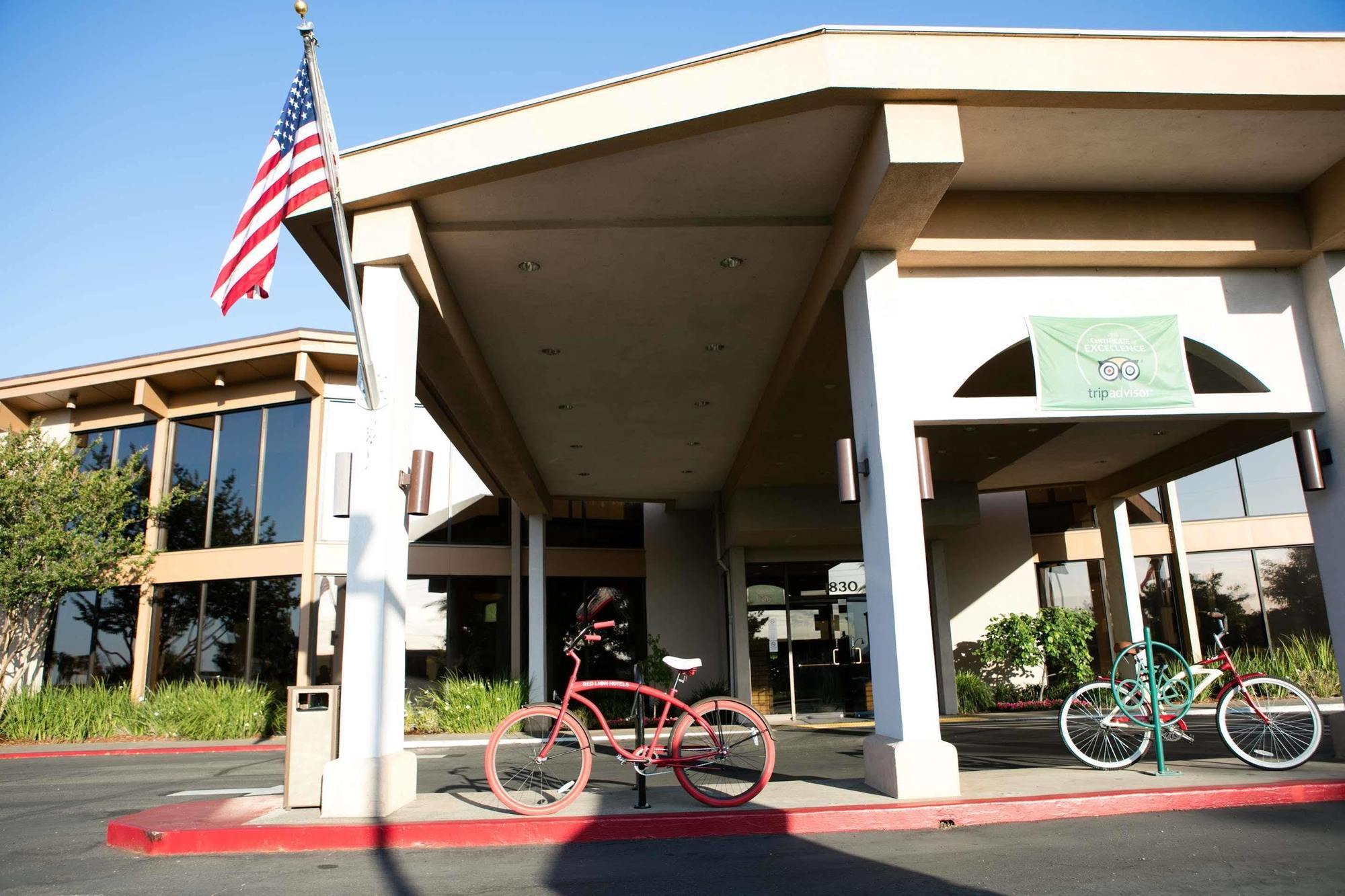Red Lion Hotel Redding Exterior foto